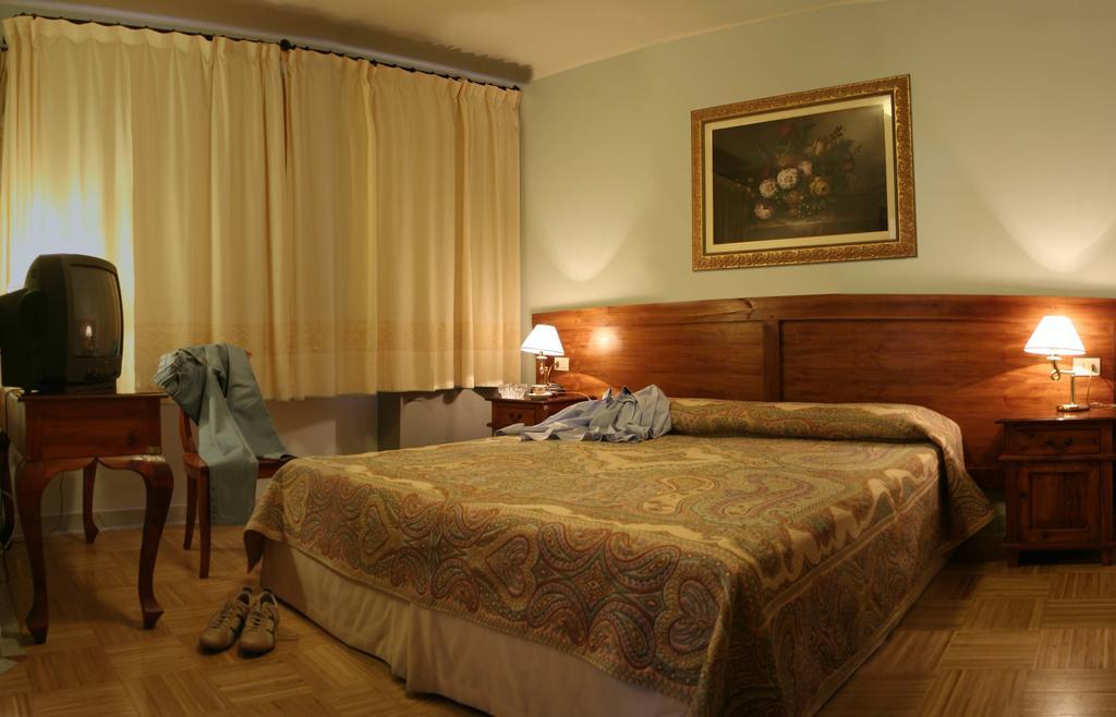 Hotel Marini Sassari Zewnętrze zdjęcie